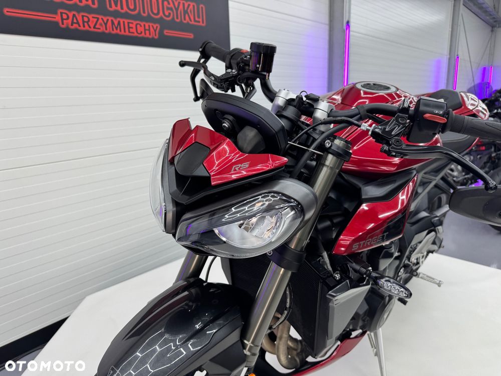 Triumph Street Triple - 24