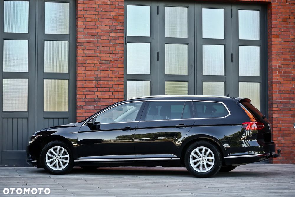 Volkswagen Passat Variant 2.0 TDI SCR 4Motion DSG Highline - 11