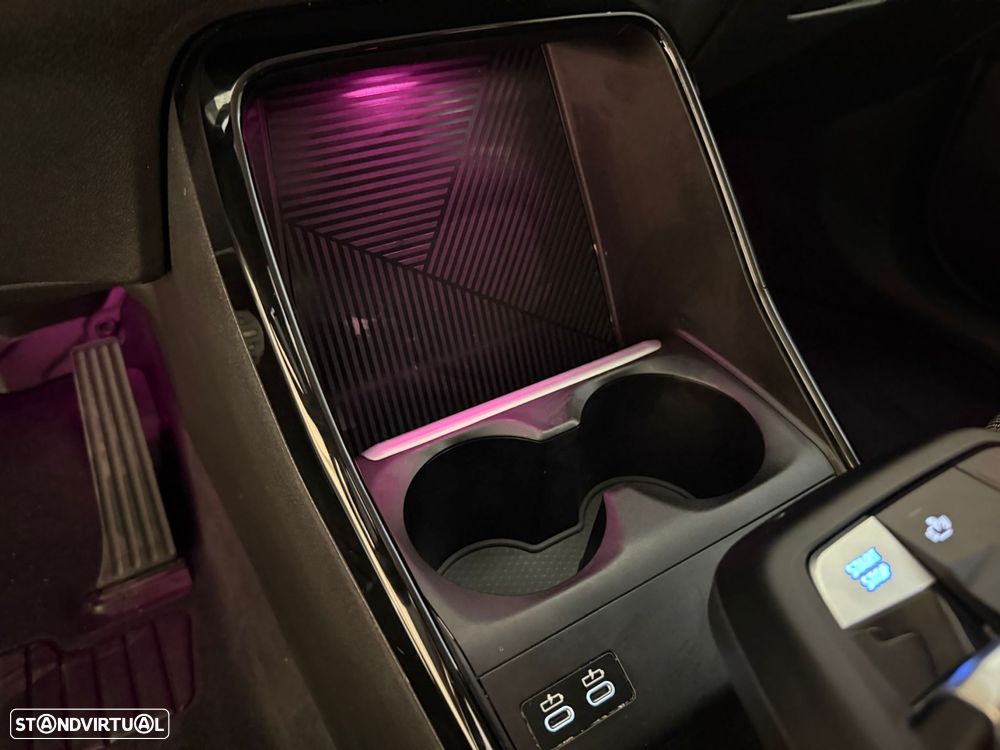BMW iX2 eDrive20 - 29