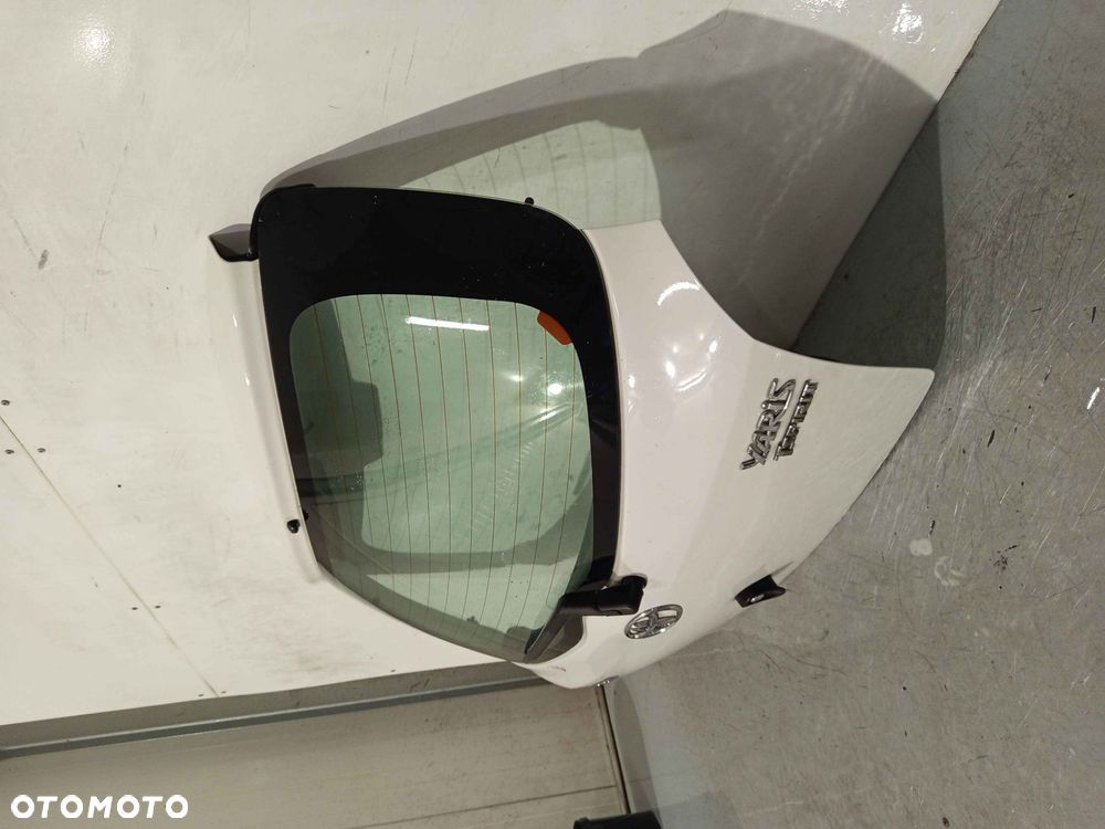 + KLAPA TYŁ TYLNA BAGAŻNIKA DO TOYOTA YARIS 2 II 068 BIAŁA - 2