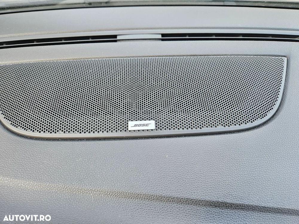 Renault Megane ENERGY dCi 130 BOSE EDITION - 17