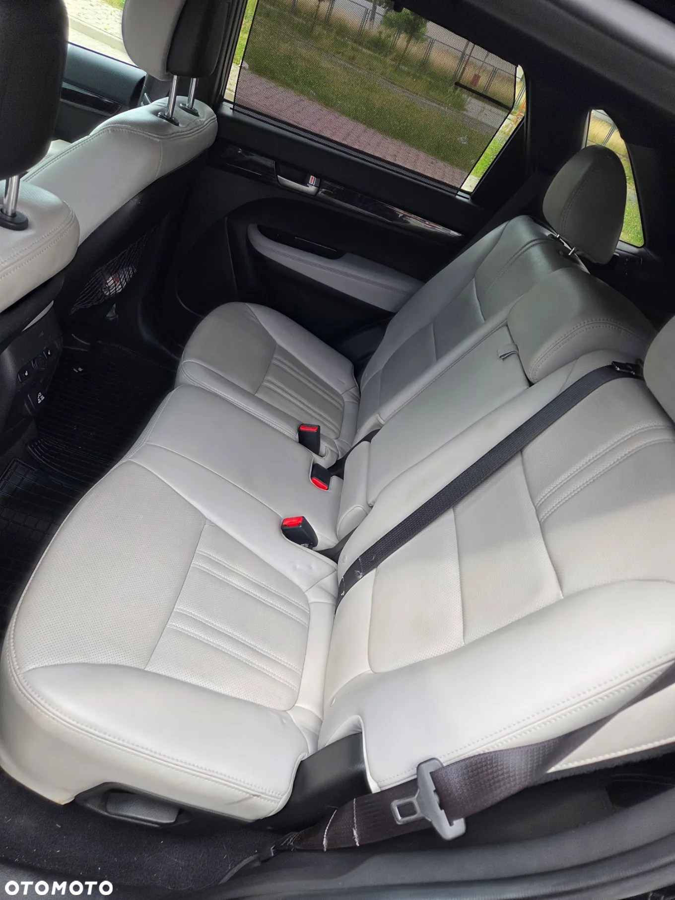 Kia Sorento - 11