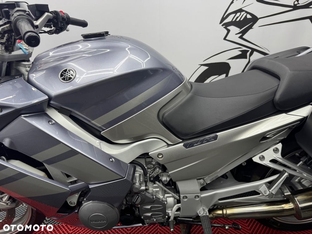 Yamaha FJR - 14