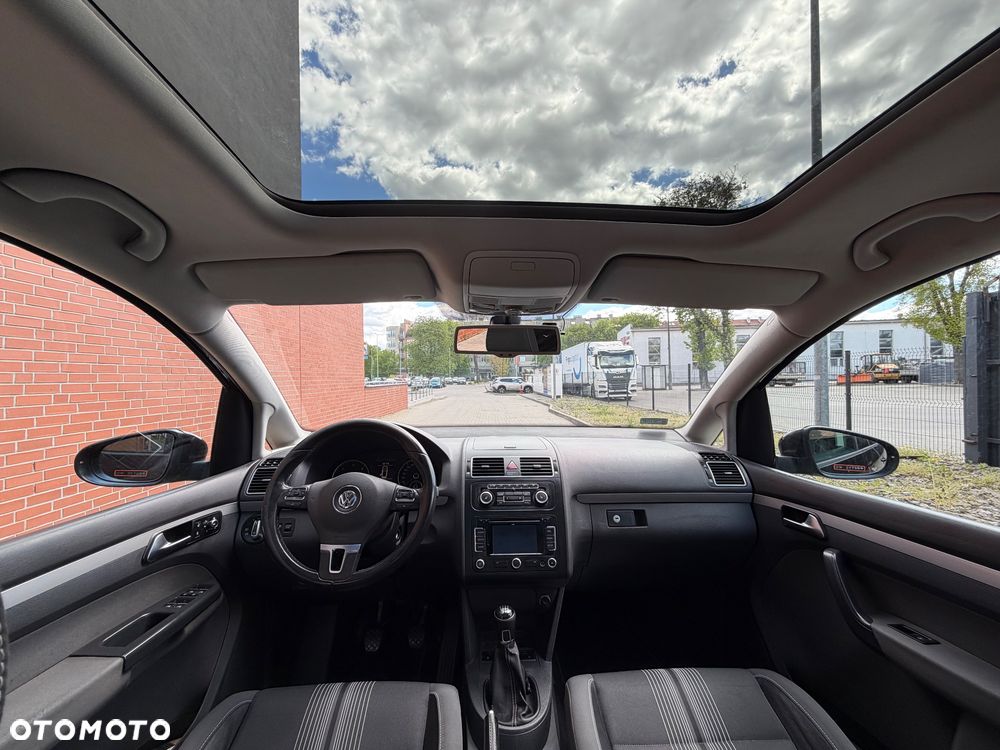 Volkswagen Touran 2.0 TDI DPF BlueMotion Technology MATCH - 9