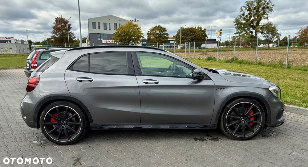 Mercedes-Benz GLA AMG 45 4-Matic - 9