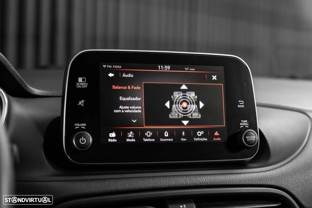 Fiat Tipo Station Wagon 1.6 M-Jet Lounge - 23