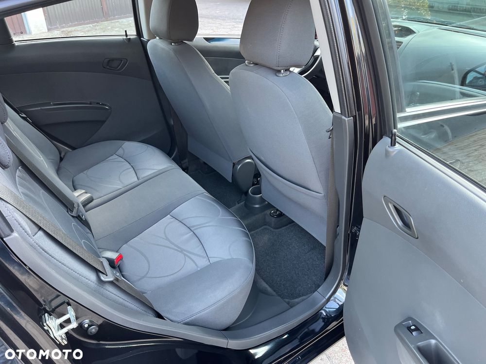 Chevrolet Spark - 34