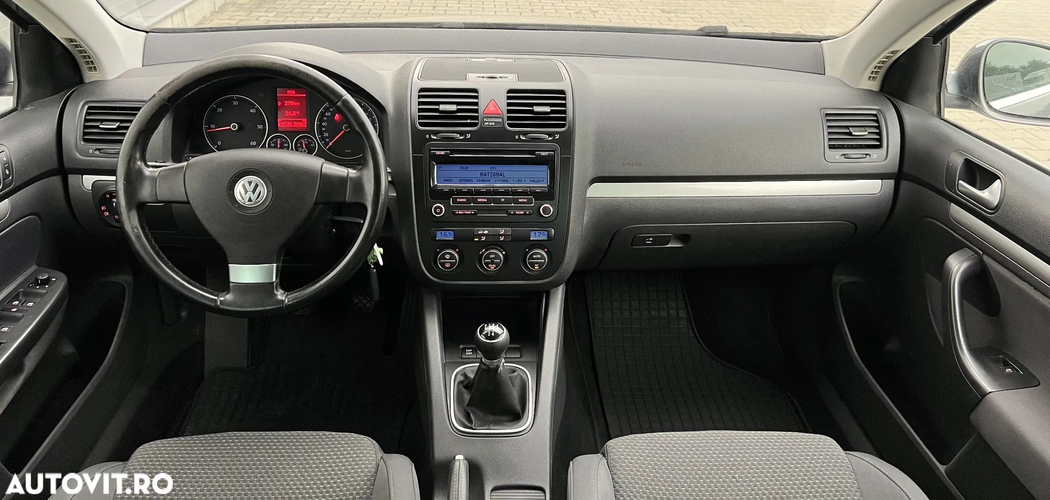 Volkswagen Golf 1.9 TDI BlueMotion Comfortline - 10