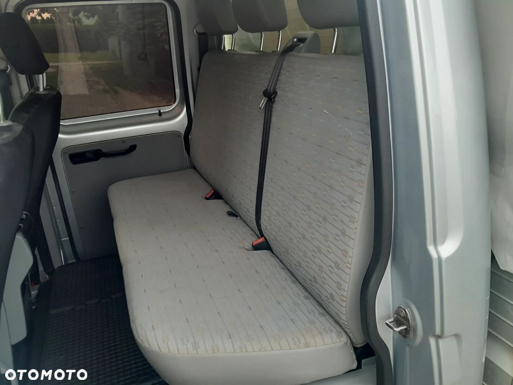 Volkswagen Transporter - 24