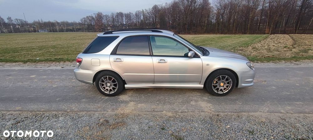Subaru Impreza SW 2.0 RA - 3