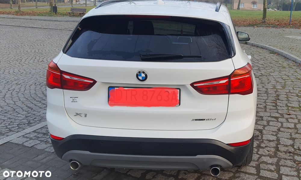 BMW X1 xDrive18d - 8