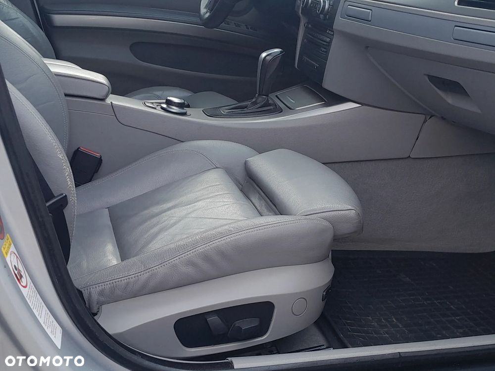 BMW Seria 3 320d DPF - 16