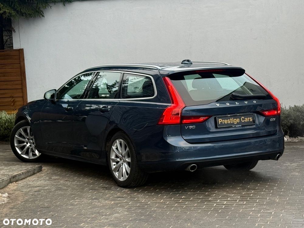 Volvo V90 D3 AWD Geartronic Momentum - 4