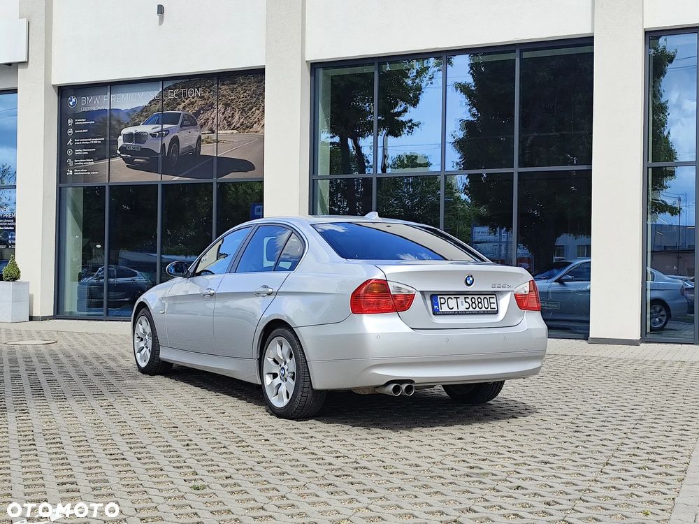 BMW Seria 3 325i xDrive Edition Exclusive - 15