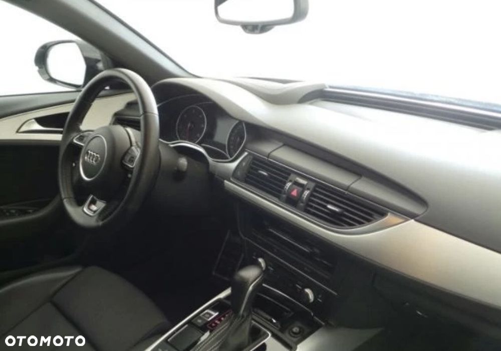 Audi A6 Avant 2.0 TDI Ultra S tronic - 11