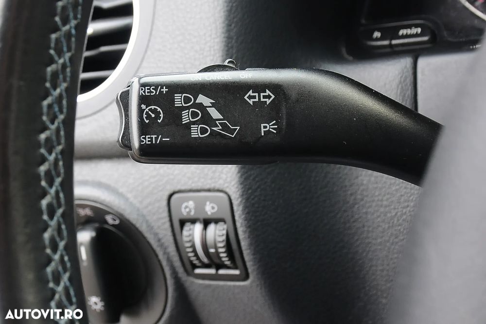 Volkswagen Golf Plus 1.6 FSI Comfortline - 10