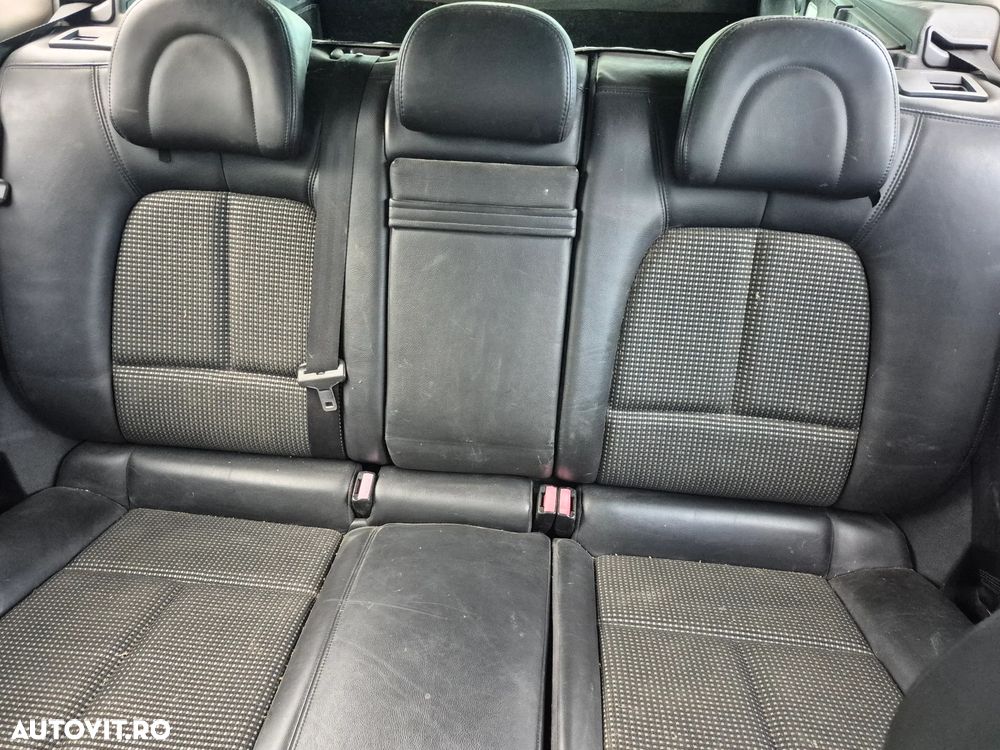 Peugeot 407 HDi 135 Automatik Sport - 16
