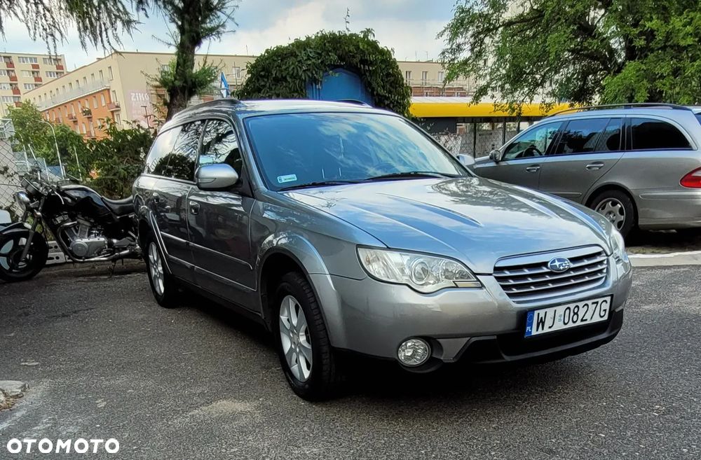 Subaru Legacy - 13