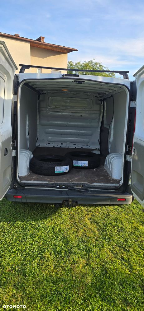 Opel Vivaro - 8