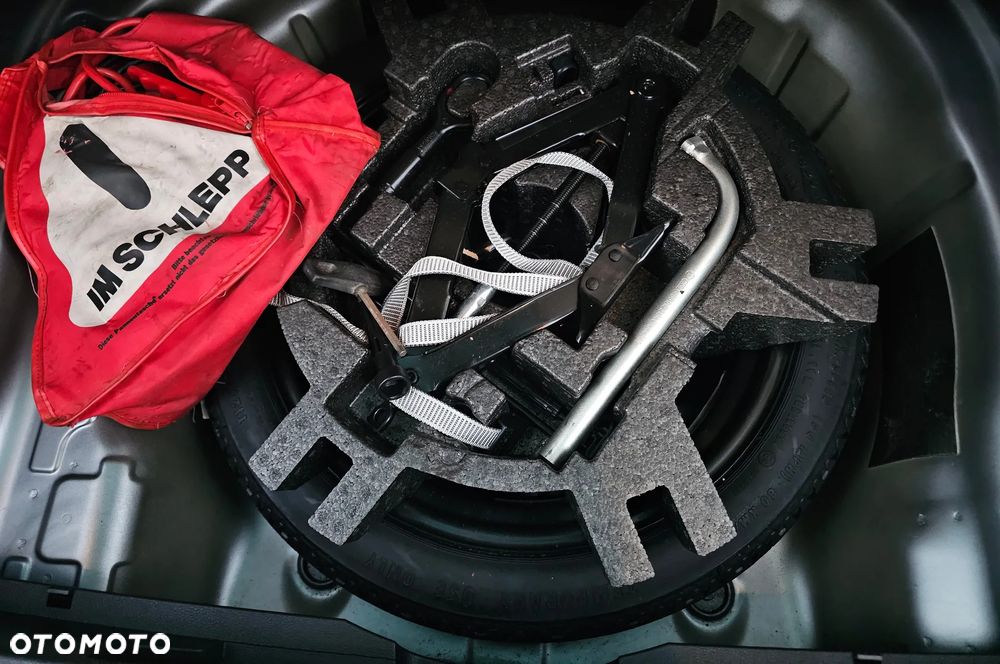 Skoda Superb 2.0 TDI DSG SportLine - 33