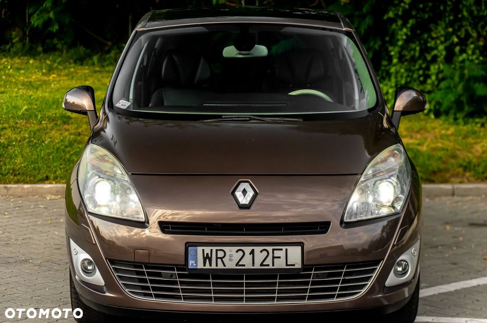 Renault Grand Scenic - 13