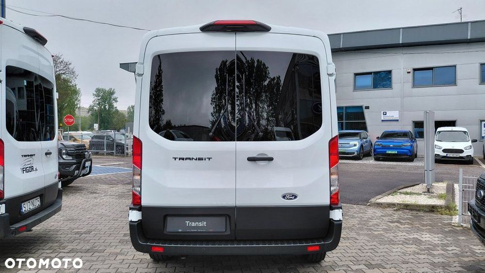 Ford Transit - 13