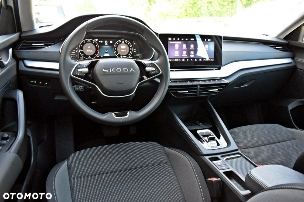 Skoda Octavia 1.5 TSI mHEV Selection DSG - 14