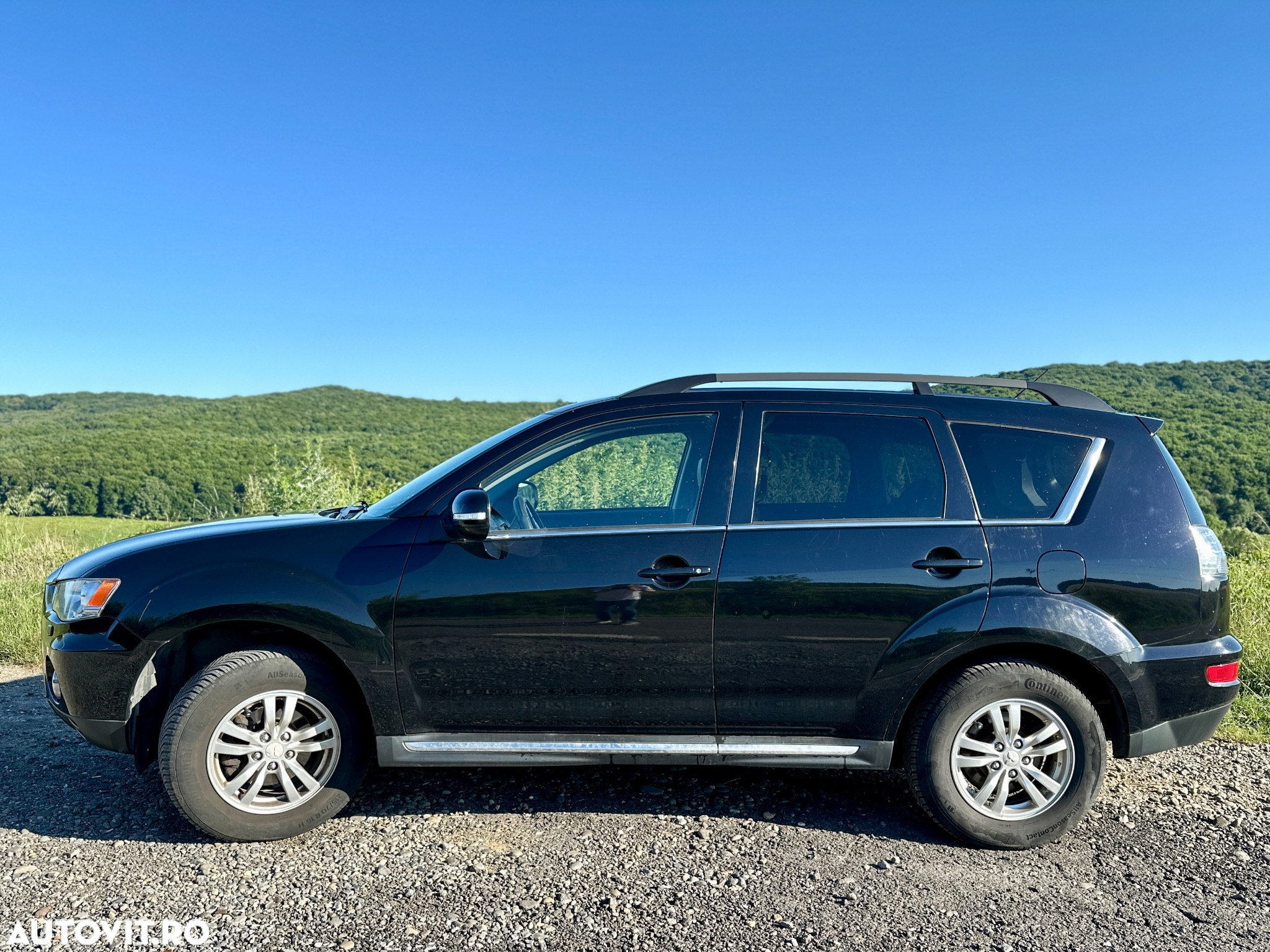 Mitsubishi Outlander - 3