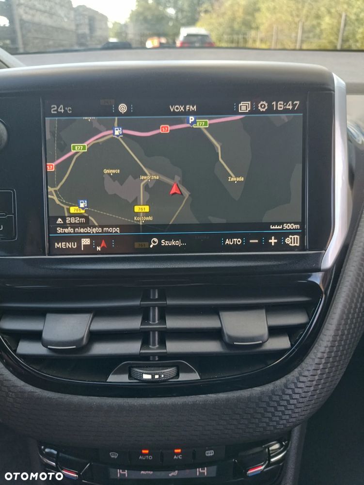 Peugeot 2008 1.6 BlueHDi Allure - 18