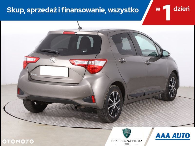 Toyota Yaris - 6