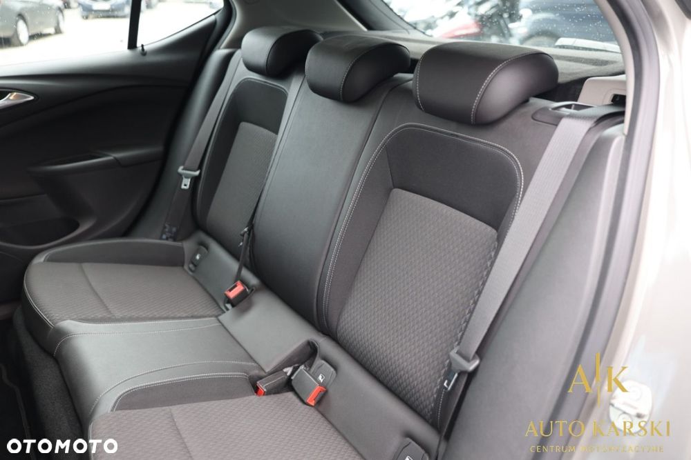 Opel Astra - 34