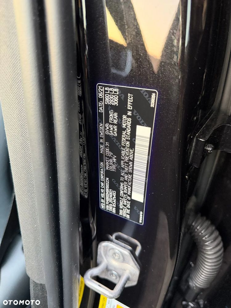 Volvo XC 60 T8 Plug-In Hybrid AWD R-Design - 17