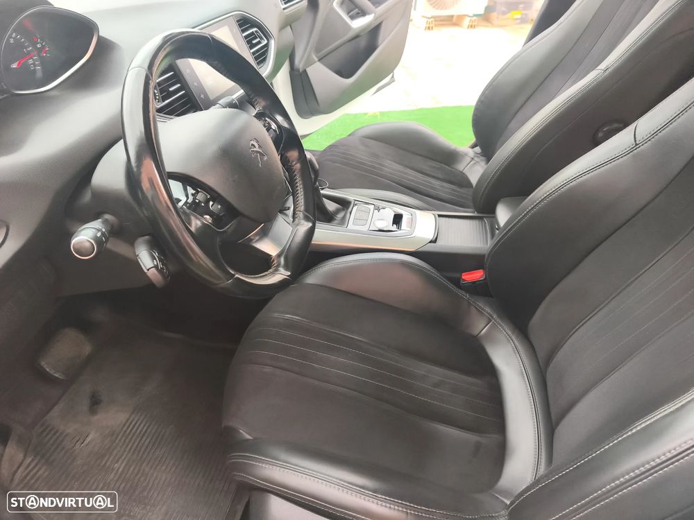 Peugeot 308 SW 1.6 BlueHDi Allure J17 EAT6 - 31