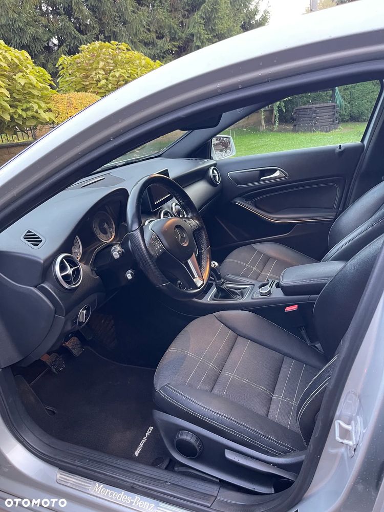 Mercedes-Benz Klasa A 180 (BlueEFFICIENCY) - 13