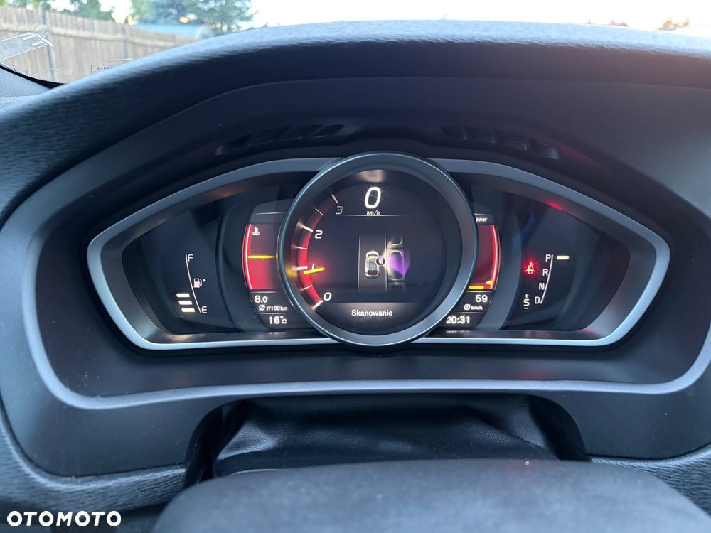 Volvo V40 T3 Drive-E R-Design Momentum - 9