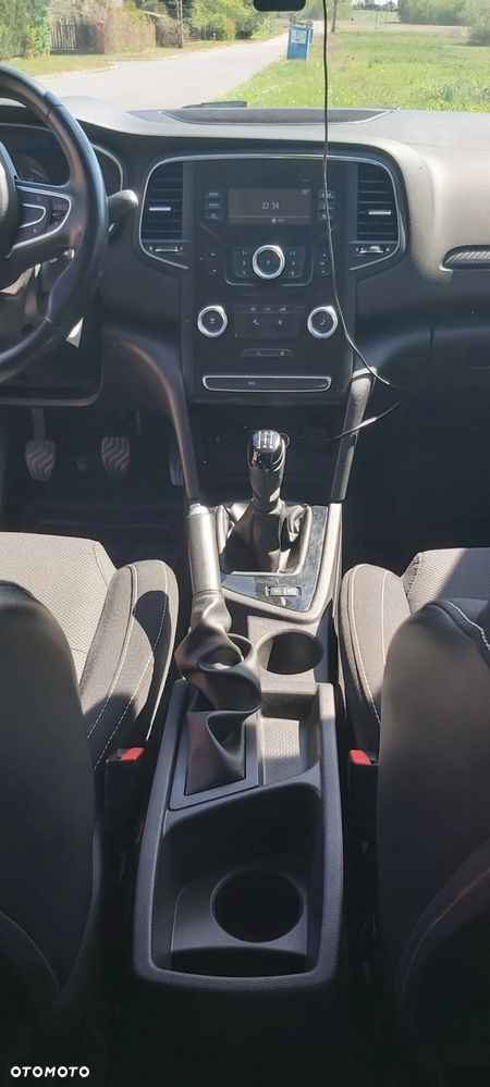 Renault Megane 1.6 SCe Intens - 11