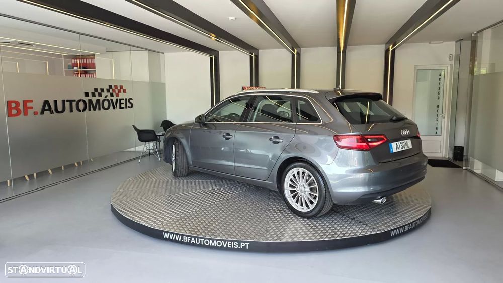 Audi A3 Sportback 1.6 TDI Sport - 3