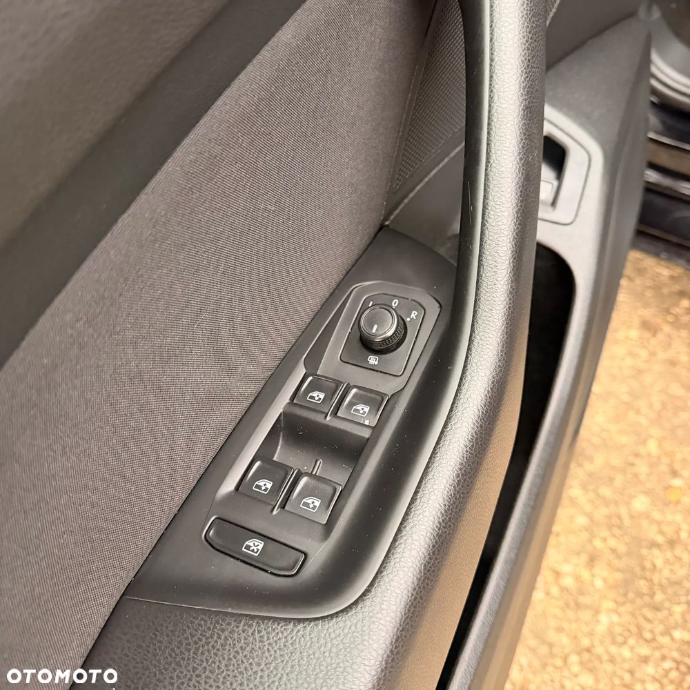 Volkswagen Passat - 10