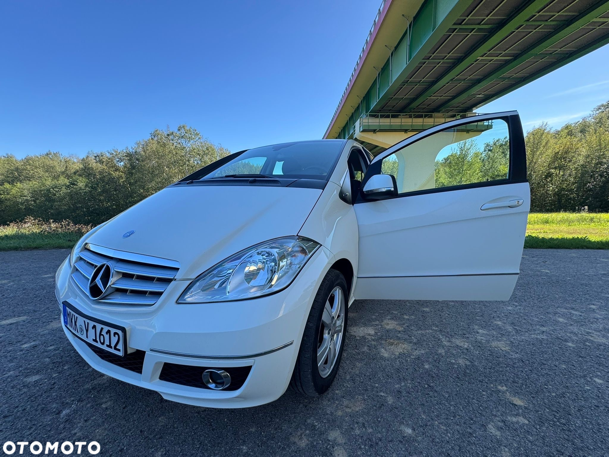 Mercedes-Benz Klasa A 160 BlueEFFICIENCY Special Edition - 11