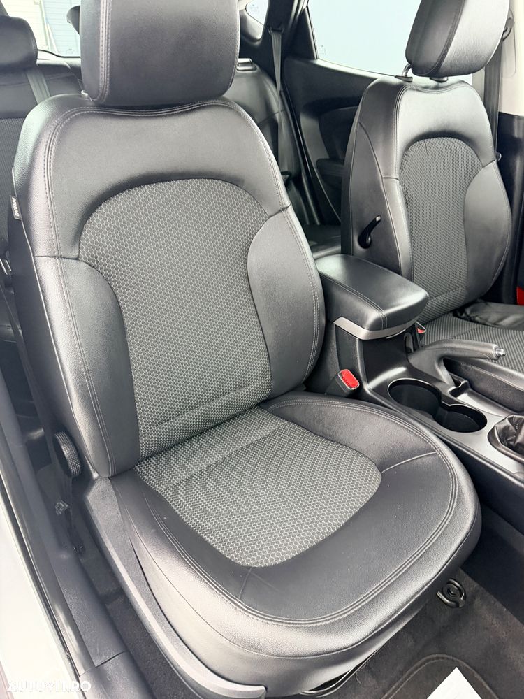 Hyundai ix35 1.7 CRDI 2WD Comfort - 16