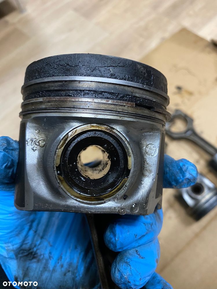 Volvo XC90 v99 s90 v60 Tłok korbowód 235 km 17r - 7