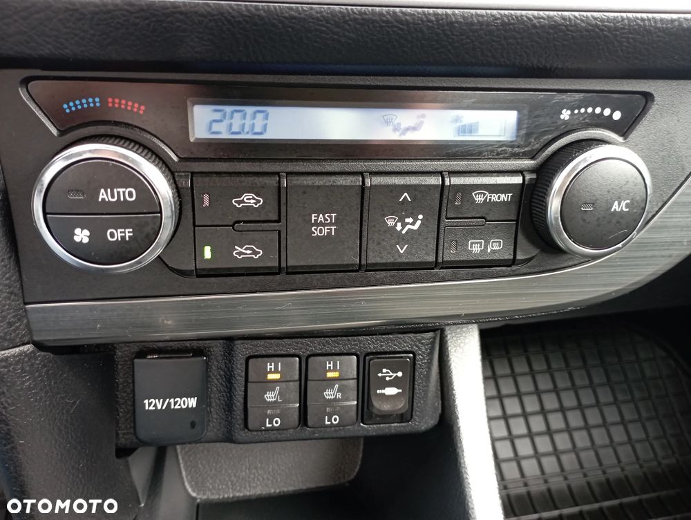 Toyota Auris 1.6 Dynamic - 14