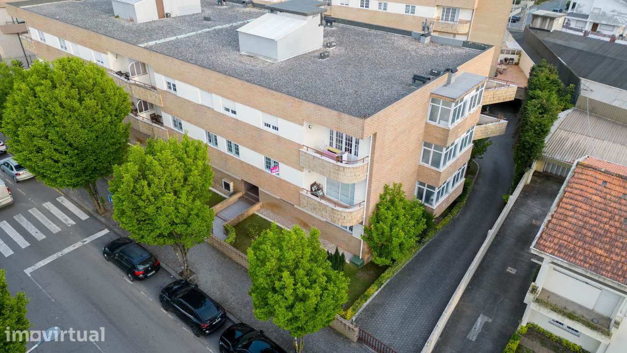 T2 com varanda, garagem e acessibilidade em Vila Nova de Gaia - Grande imagem: 3/40