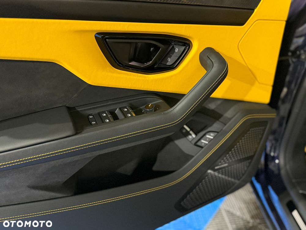 Lamborghini Urus - 27