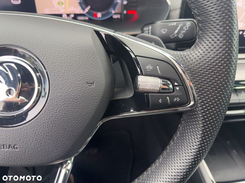 Skoda Octavia 2.0 TDI Sportline DSG - 20