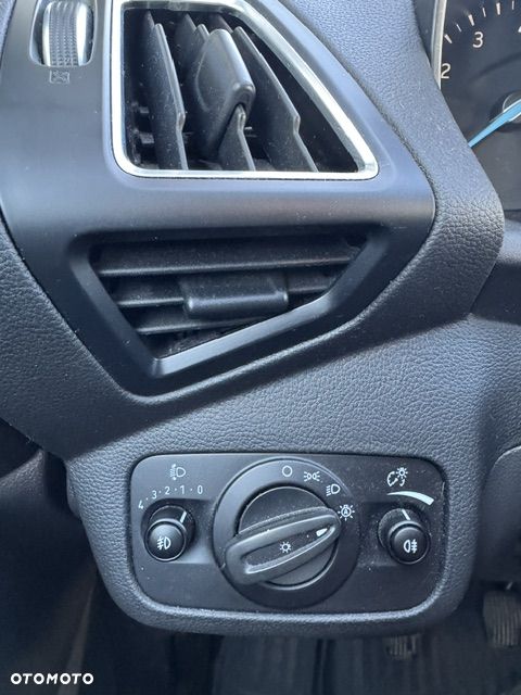 Ford C-MAX 1.0 EcoBoost Titanium ASS - 19