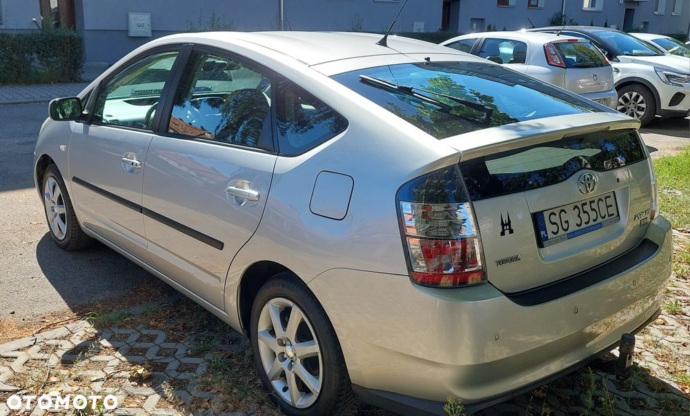 Toyota Prius - 2