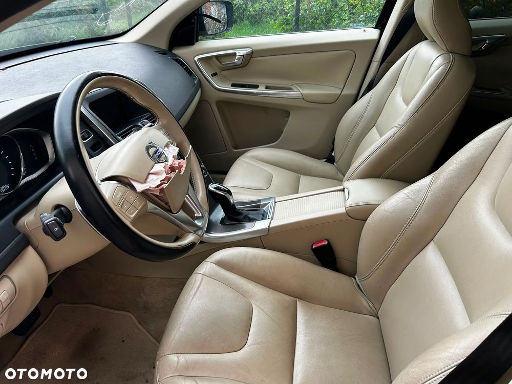Volvo XC 60 T5 Geartronic Momentum - 15