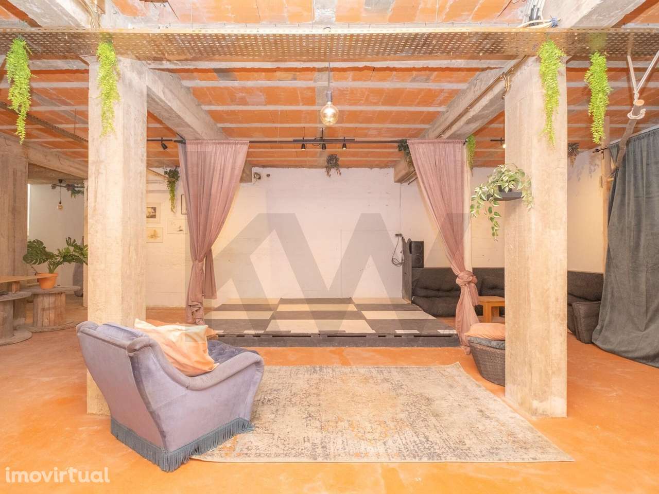 Armazém para Venda no Centro de Aljezur – 228 m2, Excelente Oportunida - Grande imagem: 2/15