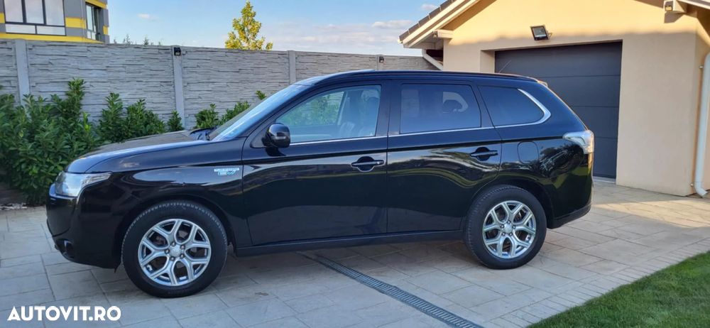 Mitsubishi Outlander - 17